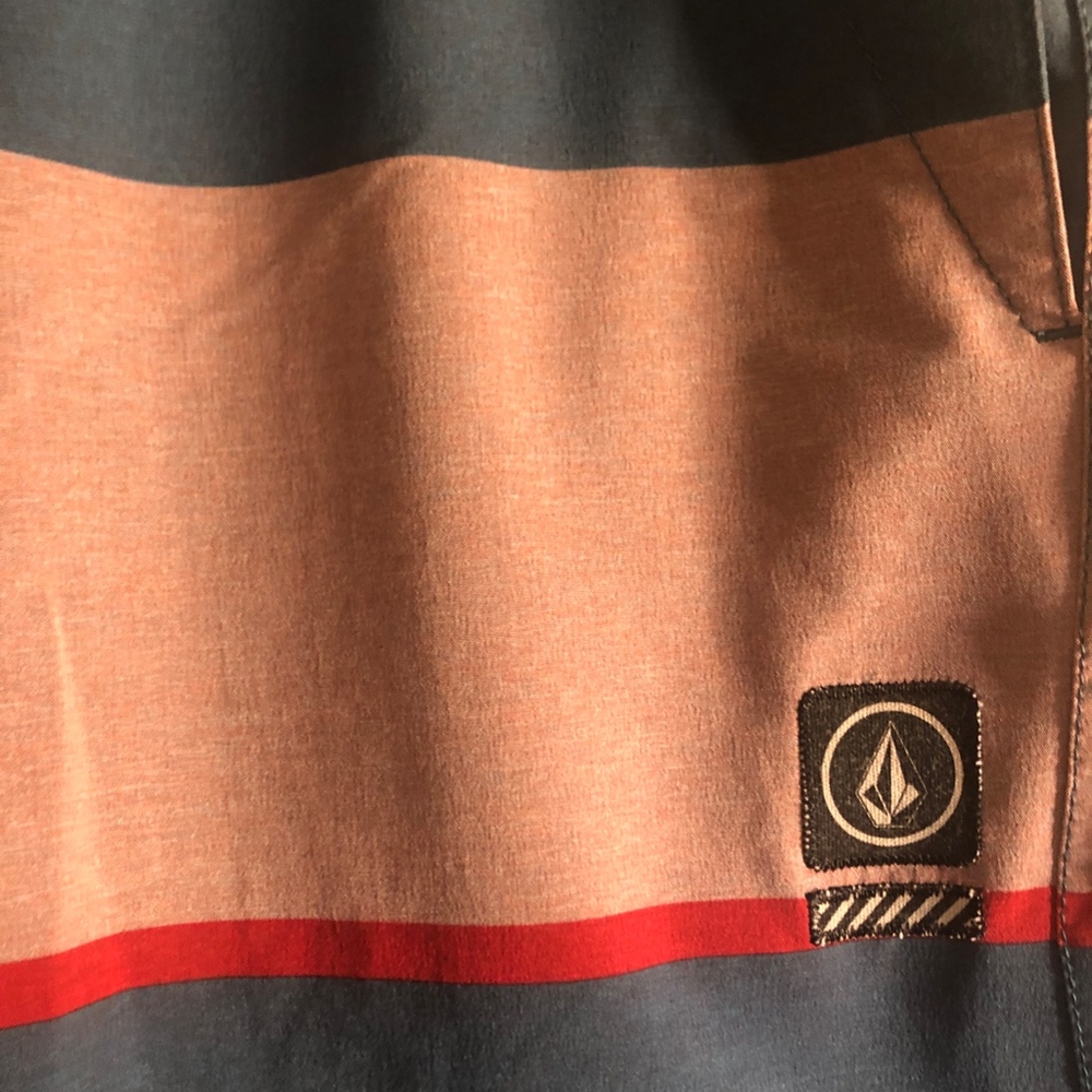 Volcom Stoneys Trunks - Picture 3 of 4